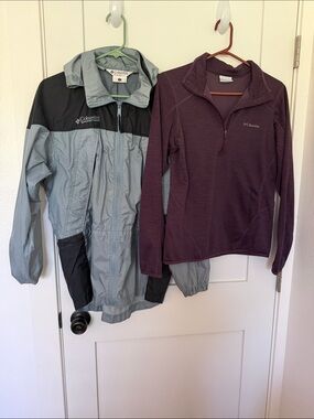 Columbia womens Raincoat and Fleece Pullover Set - Light Gray & Plum